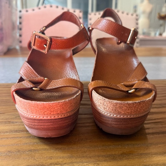 Tory Burch Womans Sandals Brenden Brown Leather Cork Wedge Size 10 - Picture 7 of 14